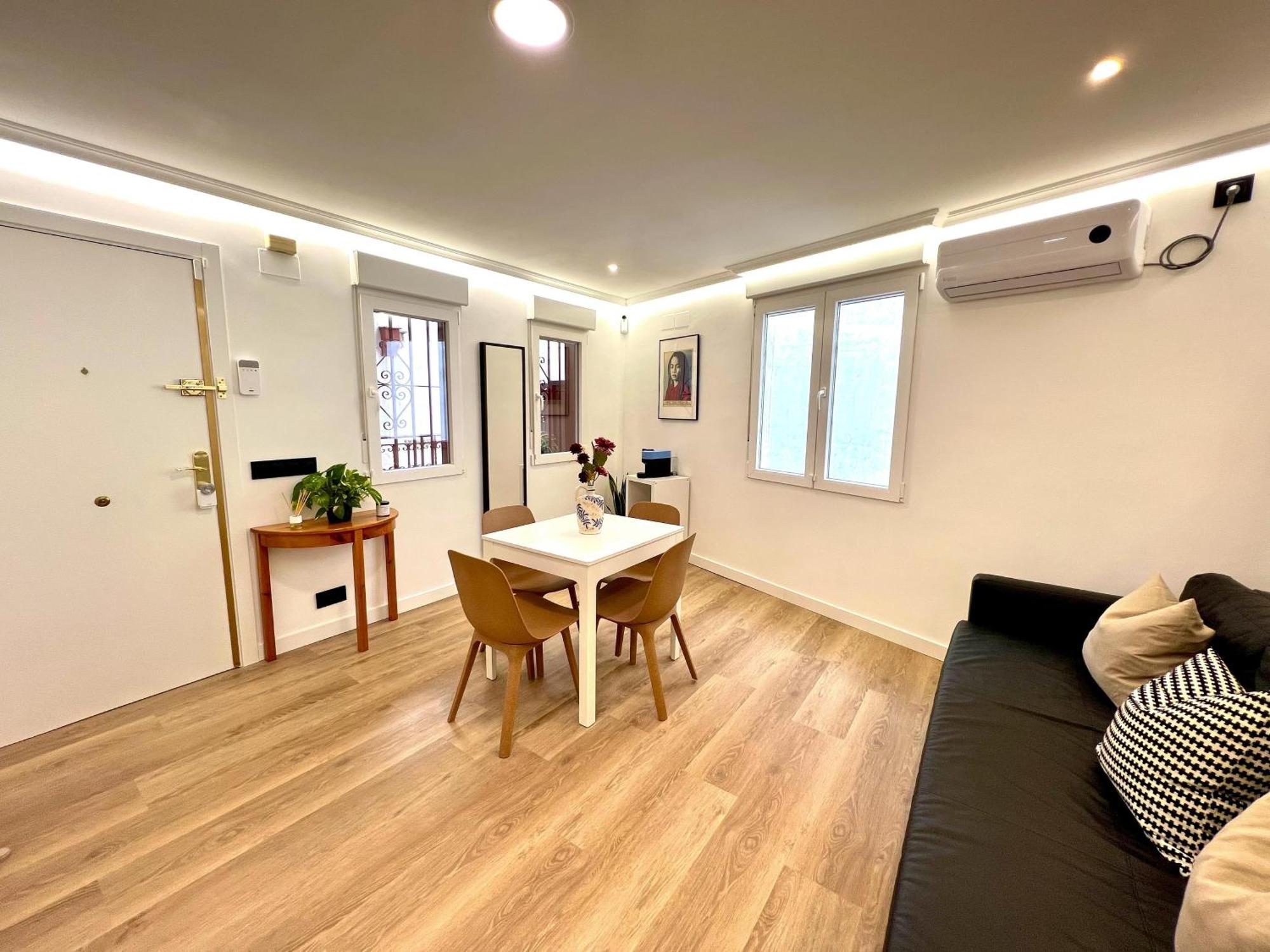 Apartment In The Heart Of Madrid-Piso En Malasaña Exterior foto