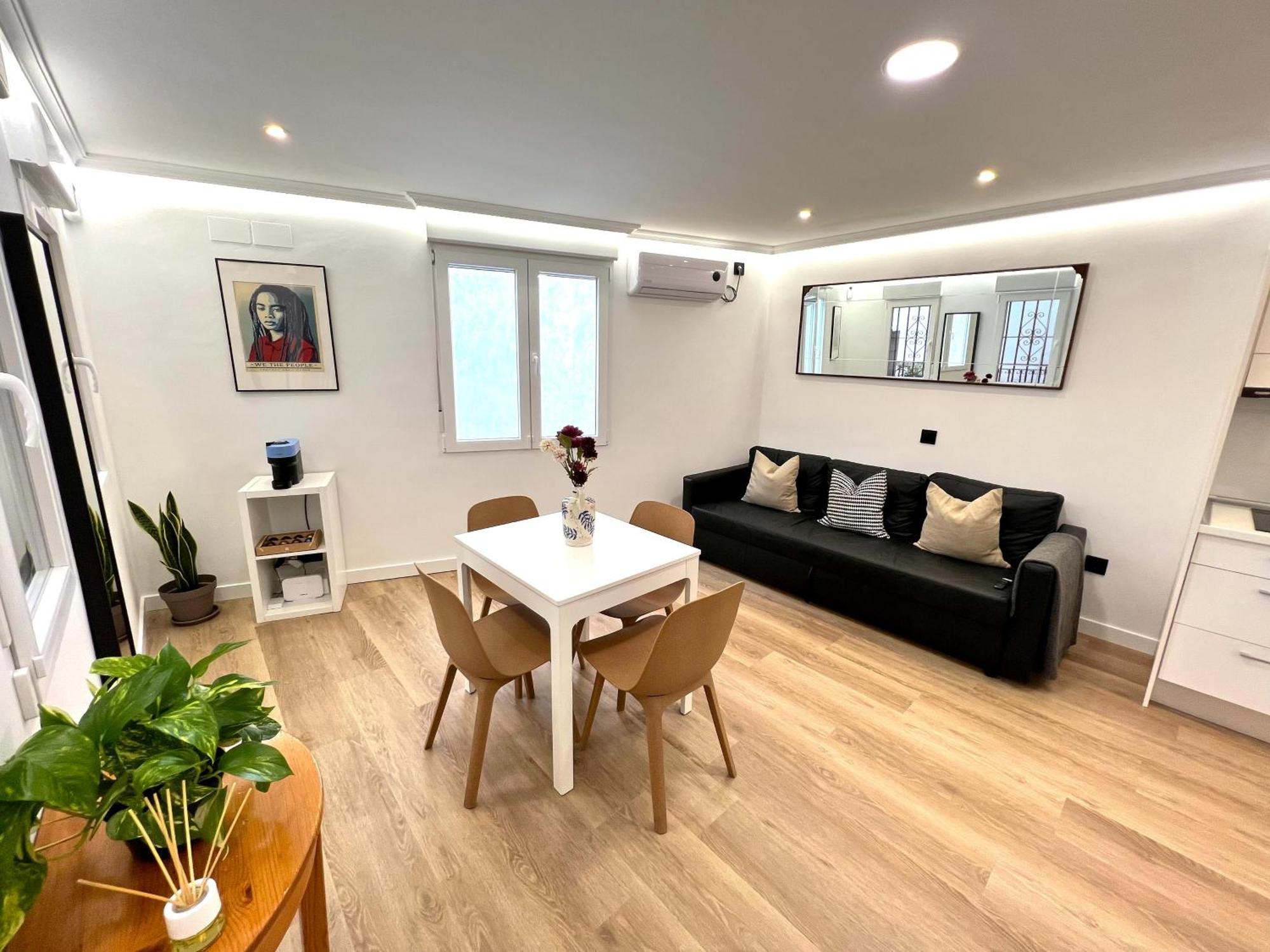 Apartment In The Heart Of Madrid-Piso En Malasaña Exterior foto
